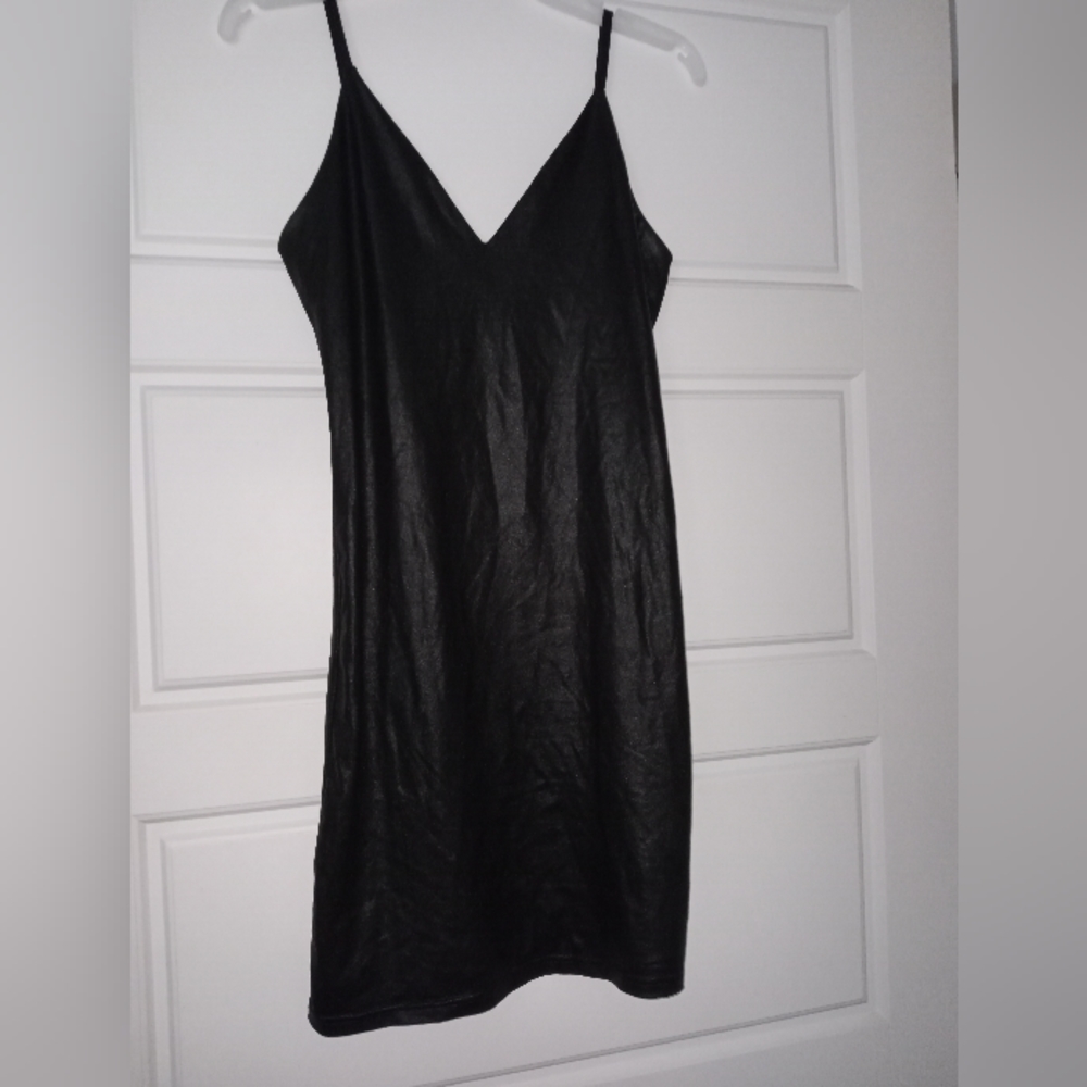 Daisy black vegan leather bodycon dress size large with spaghetti straps